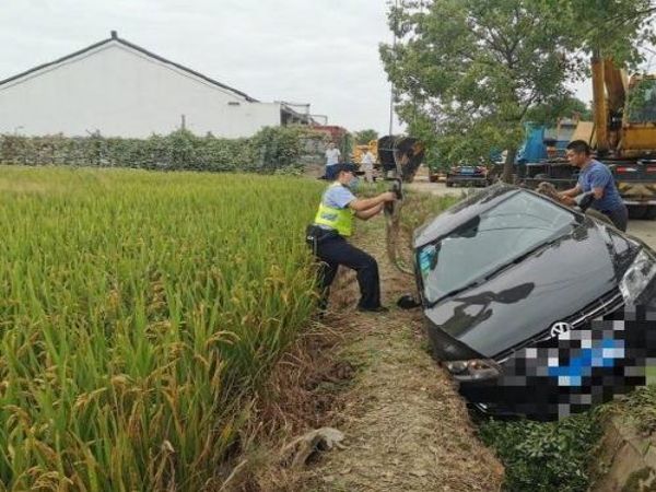 下花园吊车出租电话_蒸湘吊车安全注意事项有什么?